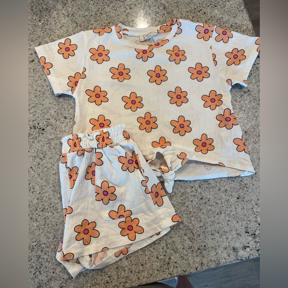 Girls outfit matching set girls size 6 Jessica Simpson